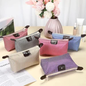 my-11134207-7qul9-lj5xdlnq8x9f27.webp Zip Toiletries Travel Stationary